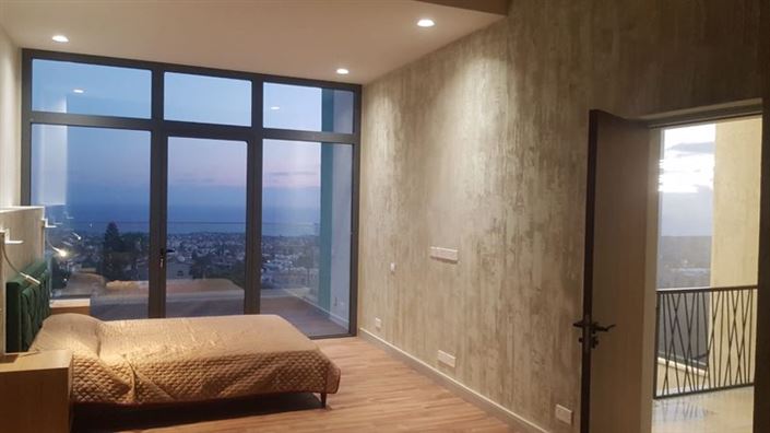 Image No.10-4 Bed Villa for sale