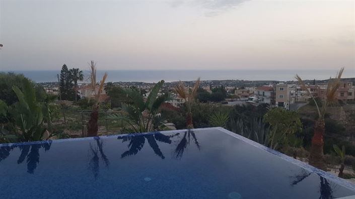 Image No.2-4 Bed Villa for sale