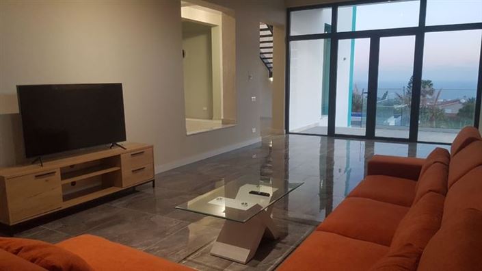 Image No.3-4 Bed Villa for sale