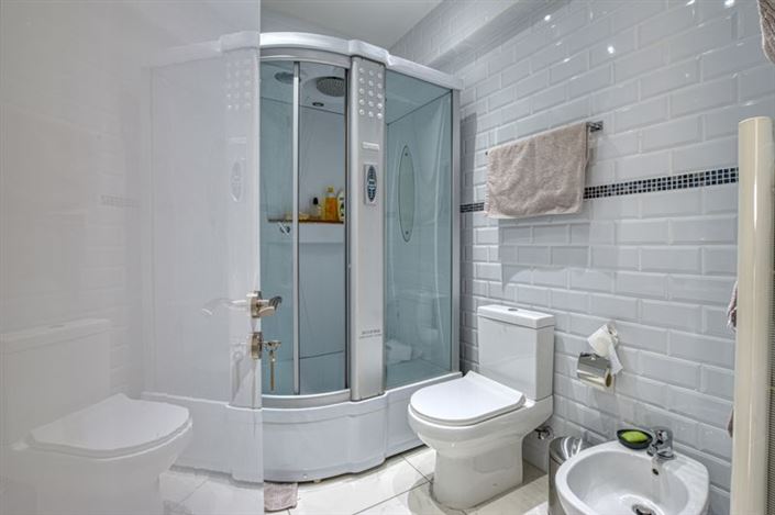 Image No.13-3 Bed Apartment for sale