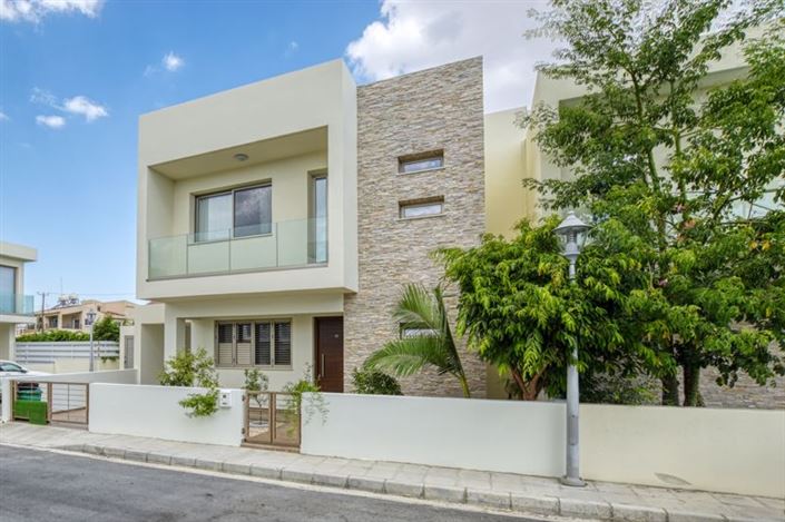 Image No.20-3 Bed Villa for sale