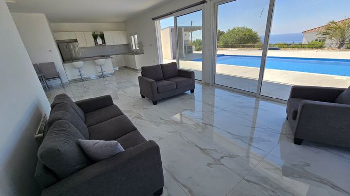 Image No.4-Villa de 3 chambres à vendre à Sea Caves