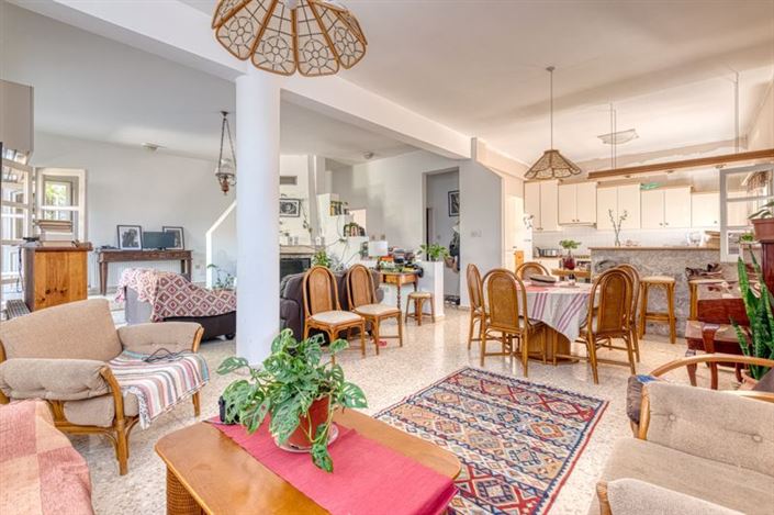 Image No.4-Bungalow de 4 chambres à vendre à Deryneia