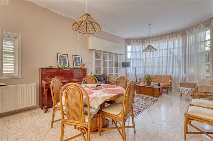 Image No.6-Bungalow de 4 chambres à vendre à Deryneia