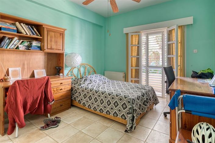 Image No.10-Bungalow de 4 chambres à vendre à Deryneia