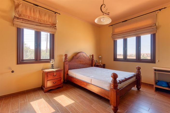 Image No.14-Villa de 4 chambres à vendre à Vrysoules