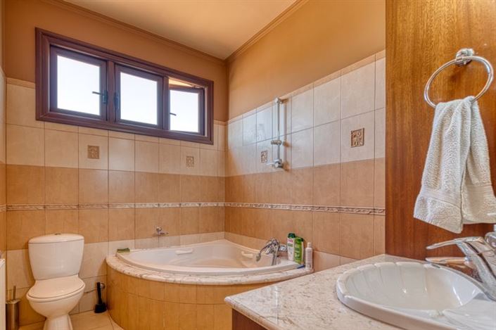 Image No.18-Villa de 4 chambres à vendre à Vrysoules