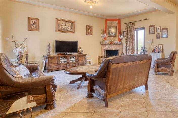 Image No.8-Villa de 4 chambres à vendre à Vrysoules