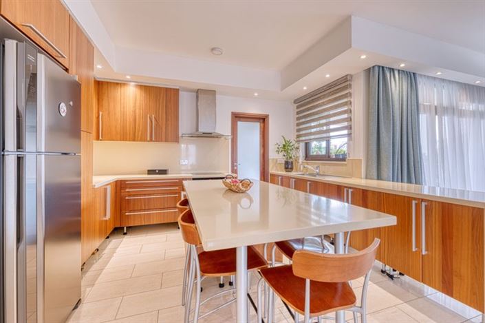 Image No.6-Bungalow de 4 chambres à vendre à Deryneia