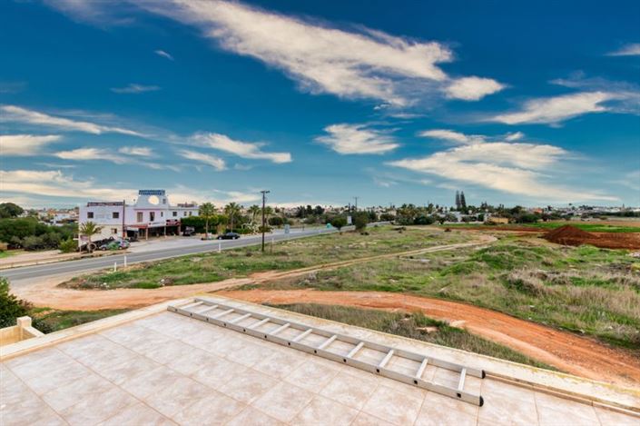 Image No.20-Villa de 4 chambres à vendre à Frenaros