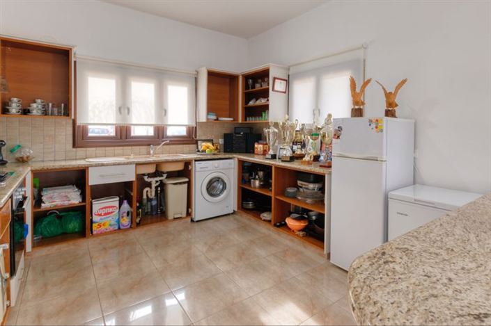 Image No.7-Villa de 4 chambres à vendre à Frenaros