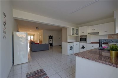 lounge-kitchen-dinning-2