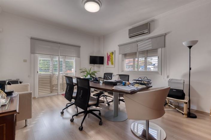 Image No.12-Villa de 7 chambres à vendre à Faneromeni