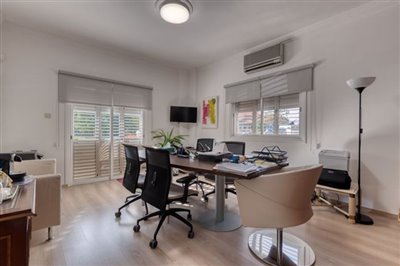 ground-floor-bedroom-5-or-office-2