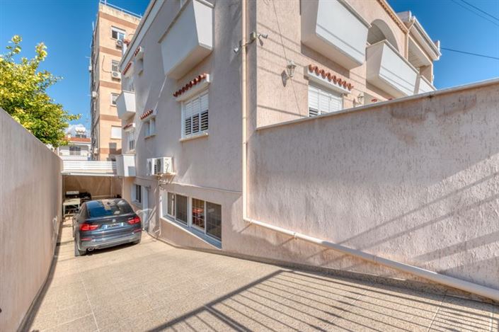 Image No.37-Villa de 7 chambres à vendre à Faneromeni