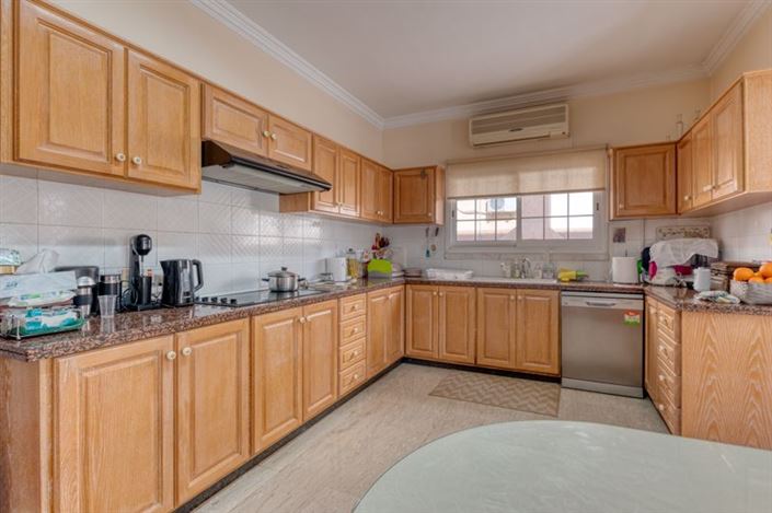 Image No.7-Villa de 7 chambres à vendre à Faneromeni