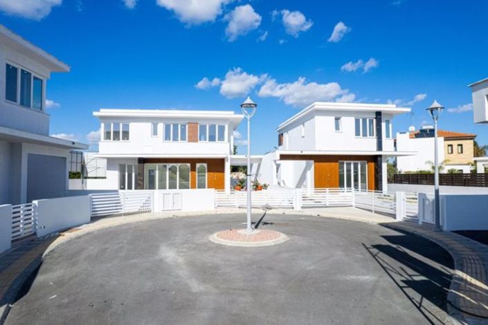 Image No.2-Villa de 3 chambres à vendre à Pylas