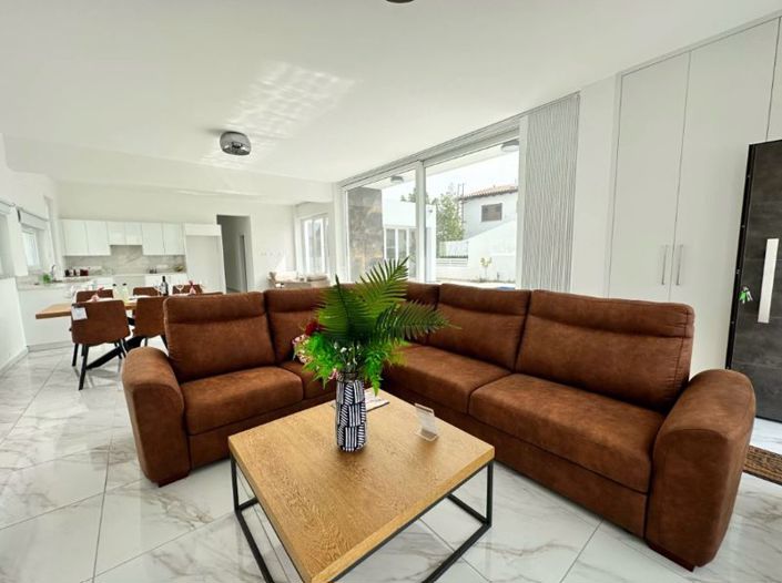 Image No.3-Villa de 3 chambres à vendre à Pylas