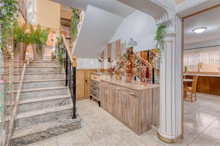 Image No.19-3 Bed Villa for sale