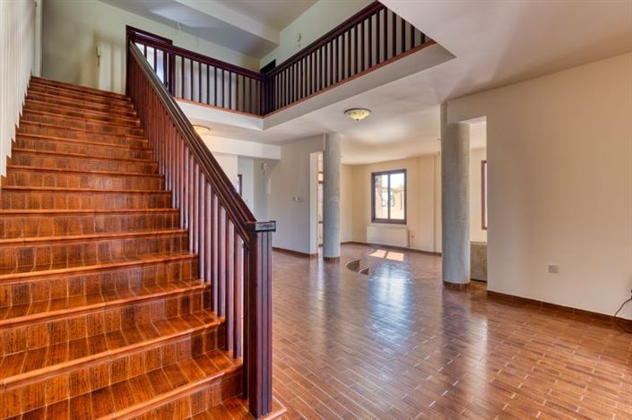 Image No.6-Villa de 6 chambres à vendre à Larnaca