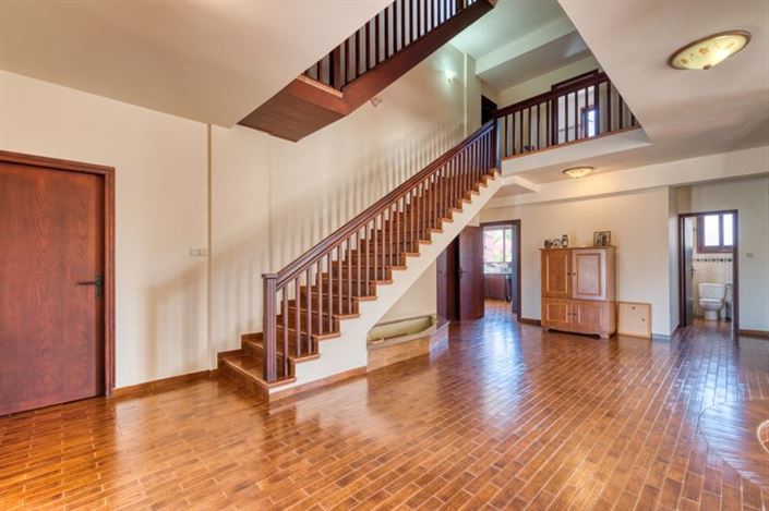 Image No.7-Villa de 6 chambres à vendre à Larnaca