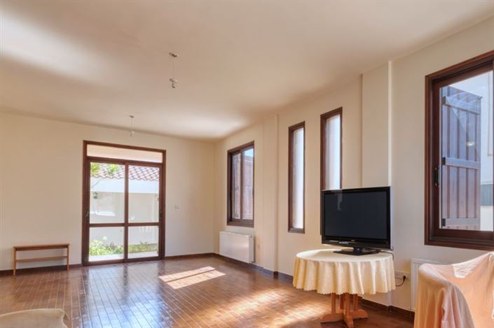 Image No.9-Villa de 6 chambres à vendre à Larnaca