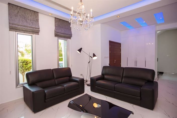 Image No.6-Villa de 4 chambres à vendre à Agios Tychonas