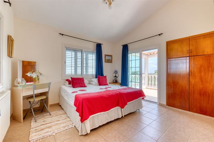 Image No.17-4 Bed Villa for sale