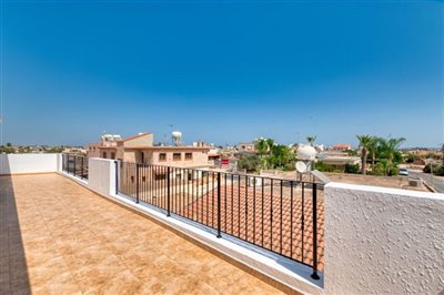 bedrooms-balcony-views-2