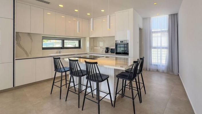 Image No.8-Villa de 4 chambres à vendre à Ayia Napa