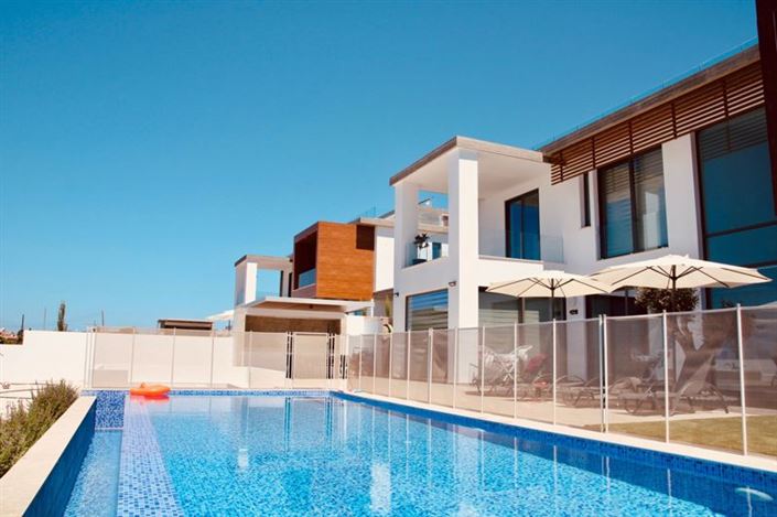 Image No.2-Villa de 4 chambres à vendre à Peyia