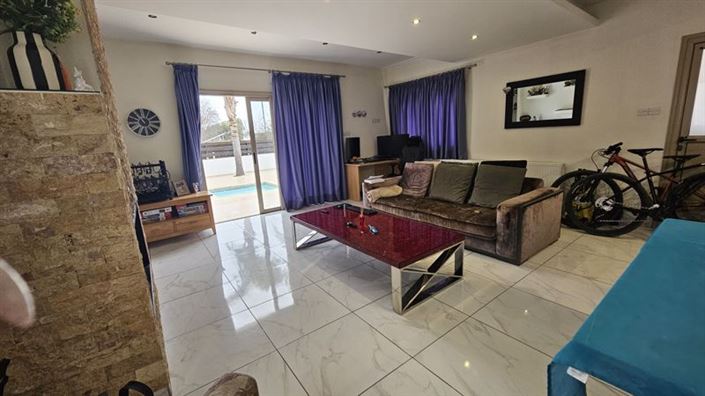 Image No.18-Villa de 5 chambres à vendre à Polemi