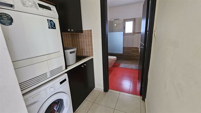 Image No.26-Villa de 5 chambres à vendre à Polemi