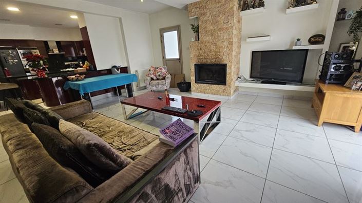 Image No.4-Villa de 5 chambres à vendre à Polemi