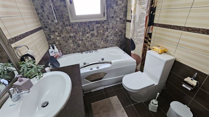 Image No.30-Villa de 5 chambres à vendre à Polemi