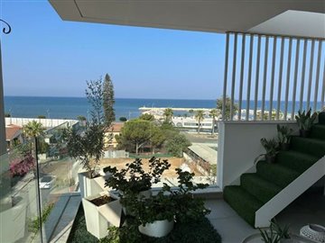 photo-2023-12-11-16-49-47