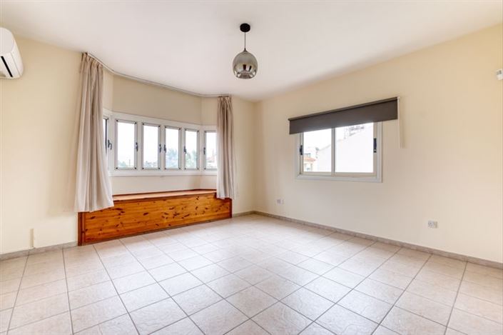 Image No.14-Villa de 4 chambres à vendre à Aradippou