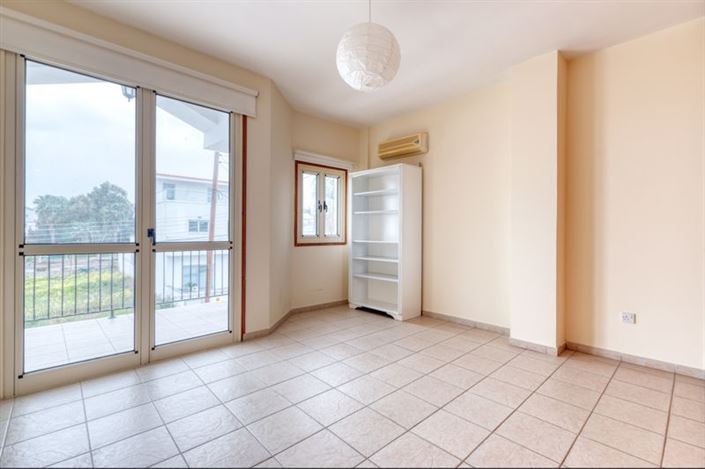 Image No.20-Villa de 4 chambres à vendre à Aradippou