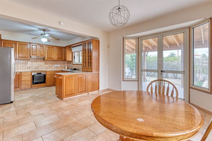 Image No.6-Villa de 4 chambres à vendre à Aradippou