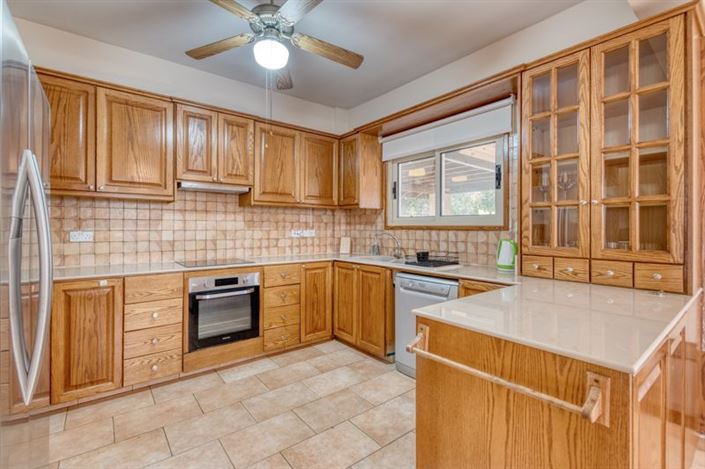 Image No.4-Villa de 4 chambres à vendre à Aradippou