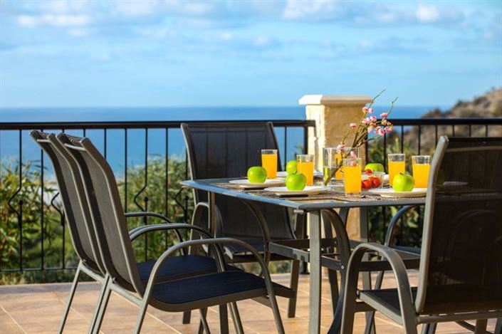 Image No.8-Villa de 4 chambres à vendre à Kissonerga