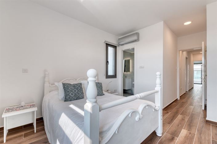 Image No.24-Villa de 5 chambres à vendre à Leivadia