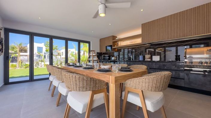 Image No.2-3 Bed Villa for sale