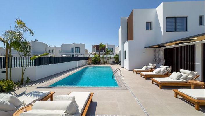 Image No.22-3 Bed Villa for sale