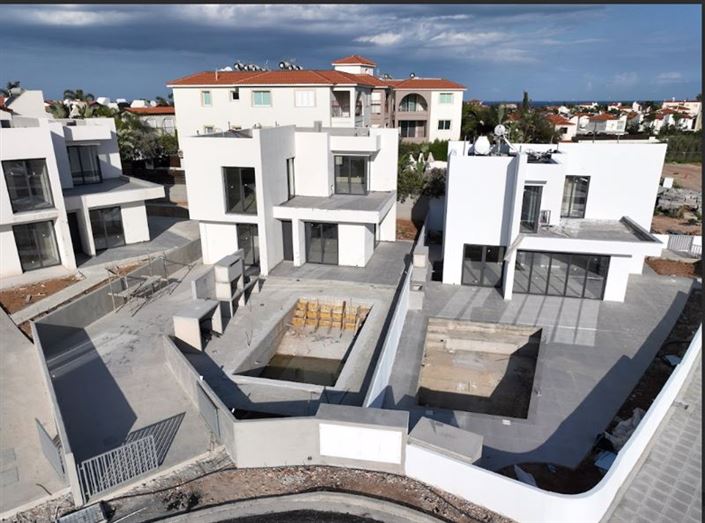 Image No.30-3 Bed Villa for sale