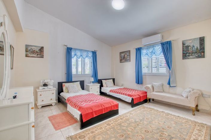 Image No.17-Bungalow de 4 chambres à vendre à Paralimni