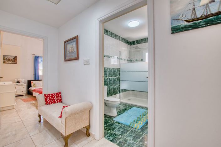 Image No.19-Bungalow de 4 chambres à vendre à Paralimni