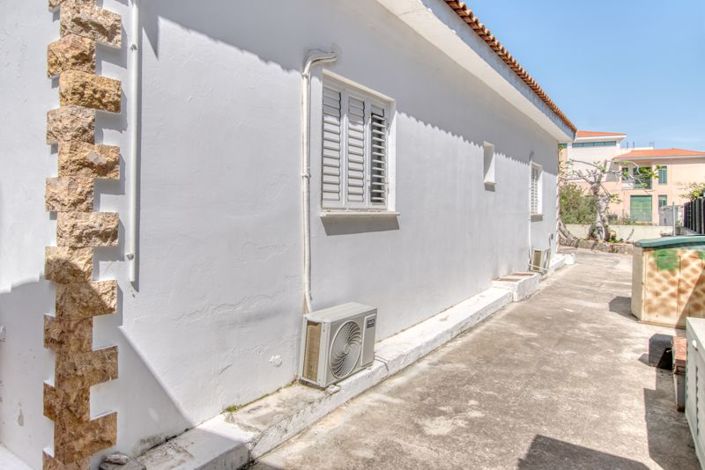 Image No.25-Bungalow de 4 chambres à vendre à Paralimni