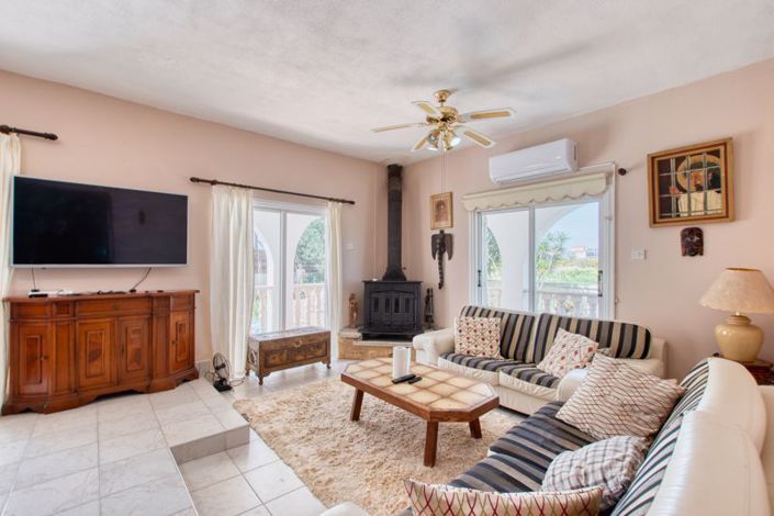 Image No.4-Bungalow de 4 chambres à vendre à Paralimni