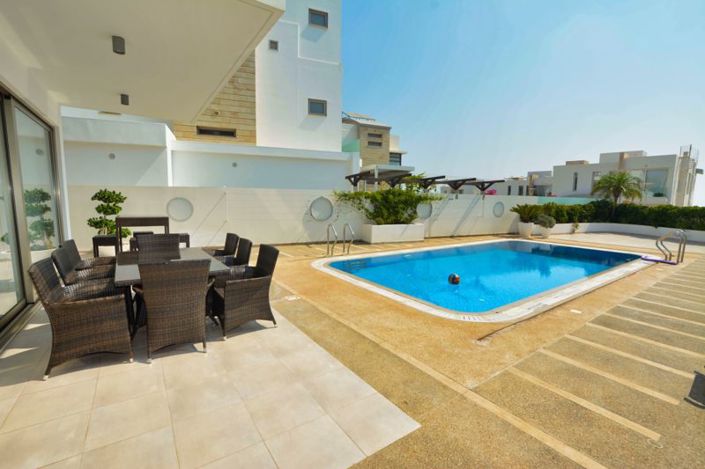 Image No.2-Villa de 5 chambres à vendre à Protaras